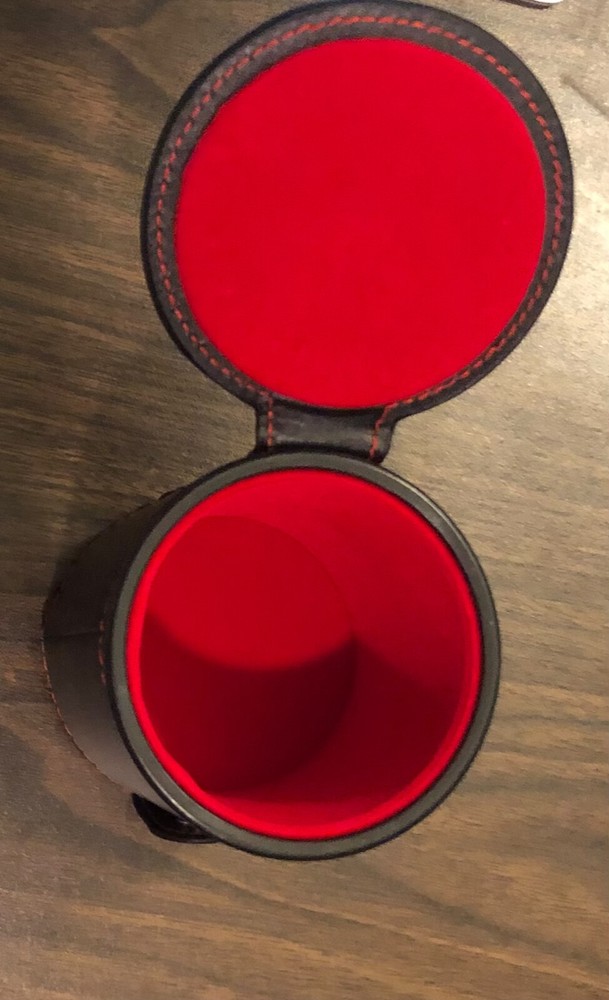 Dice Cup with Lid & 5 Dice