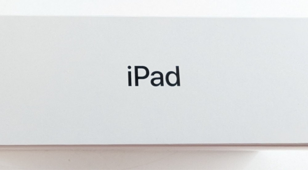 Apple iPad A2603 9th Gen 256GB Space Gray – EMPTY BOX ONLY – GAG PRANK