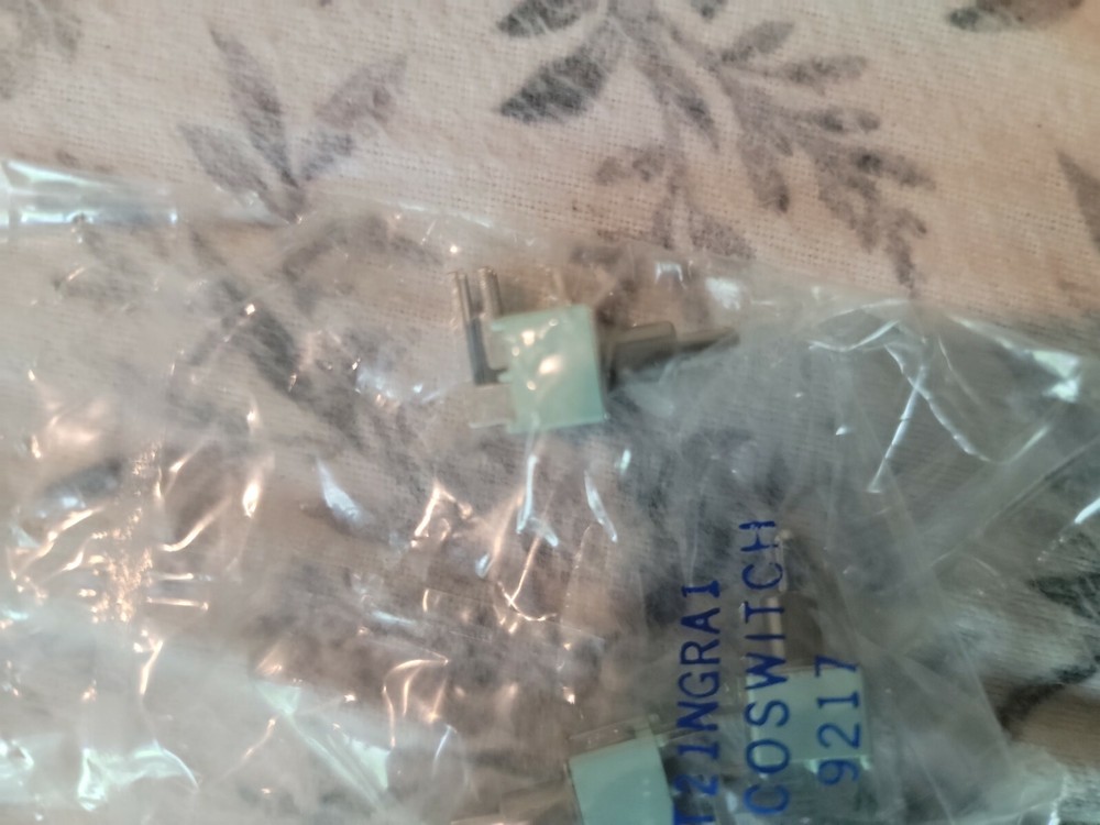 ALCO SWITCH TT21NGRA1 DPDT ON-ON .4VA TINY TOGGLE PC