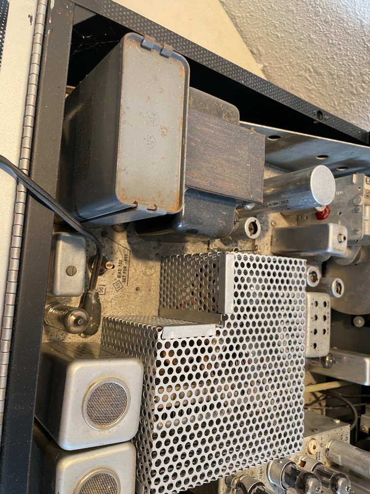 The Hallicrafters HT-32 Tube Ham Radio Transmitter/Exciter HT32 HT-32