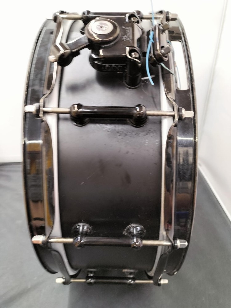 PEARL ULTRA CAST Snare