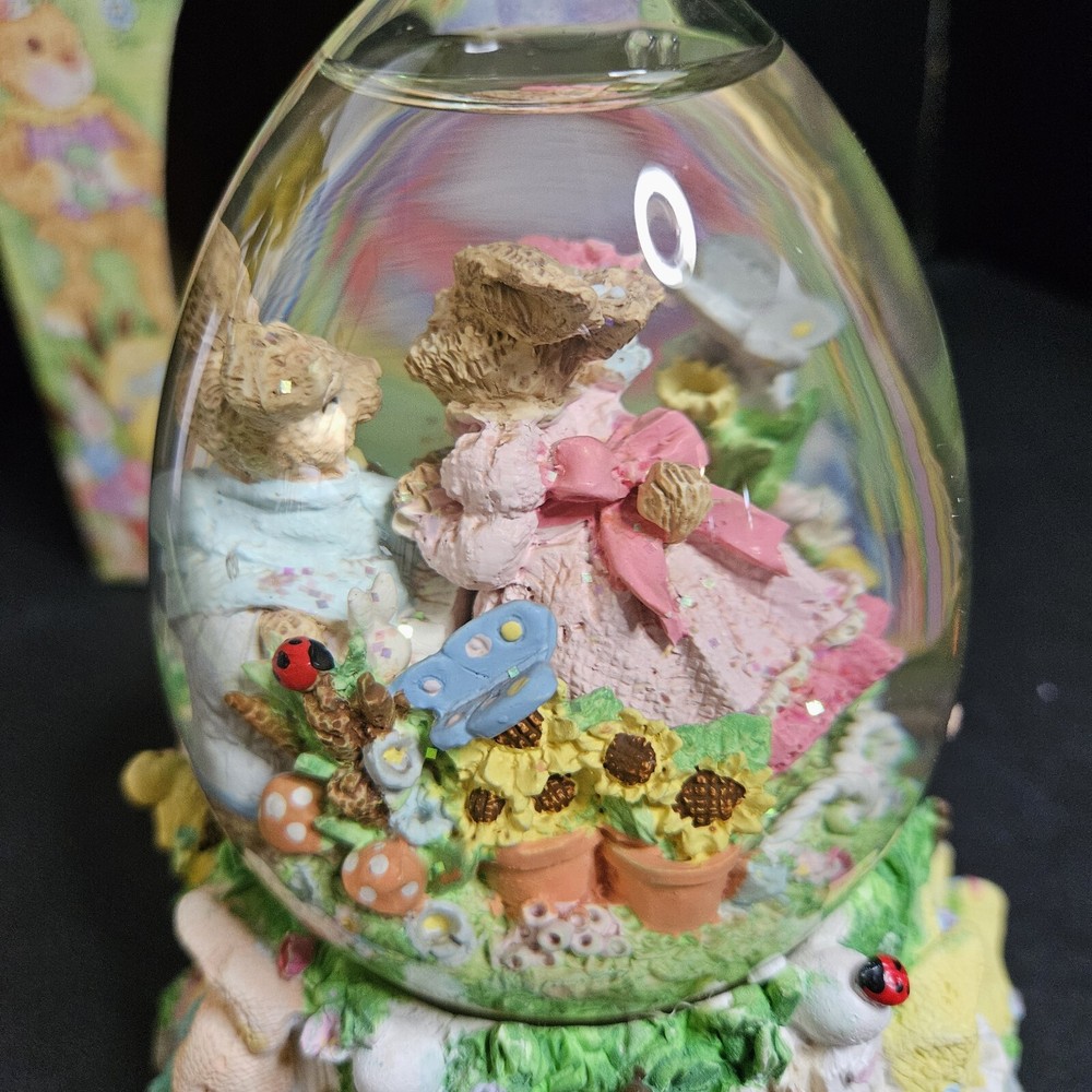 Spring Water Globe Egg Shaped Musical Here Comes Peter Cottontail Easter Bunnies