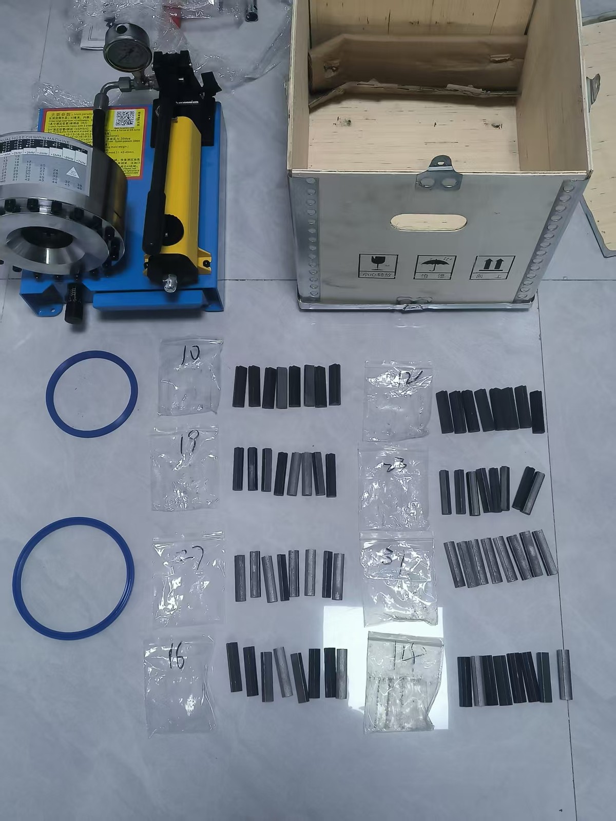 High Pressure Manual Hydraulic Hose Crimper Hose Pipe Crimping W/ 8 sets Molds