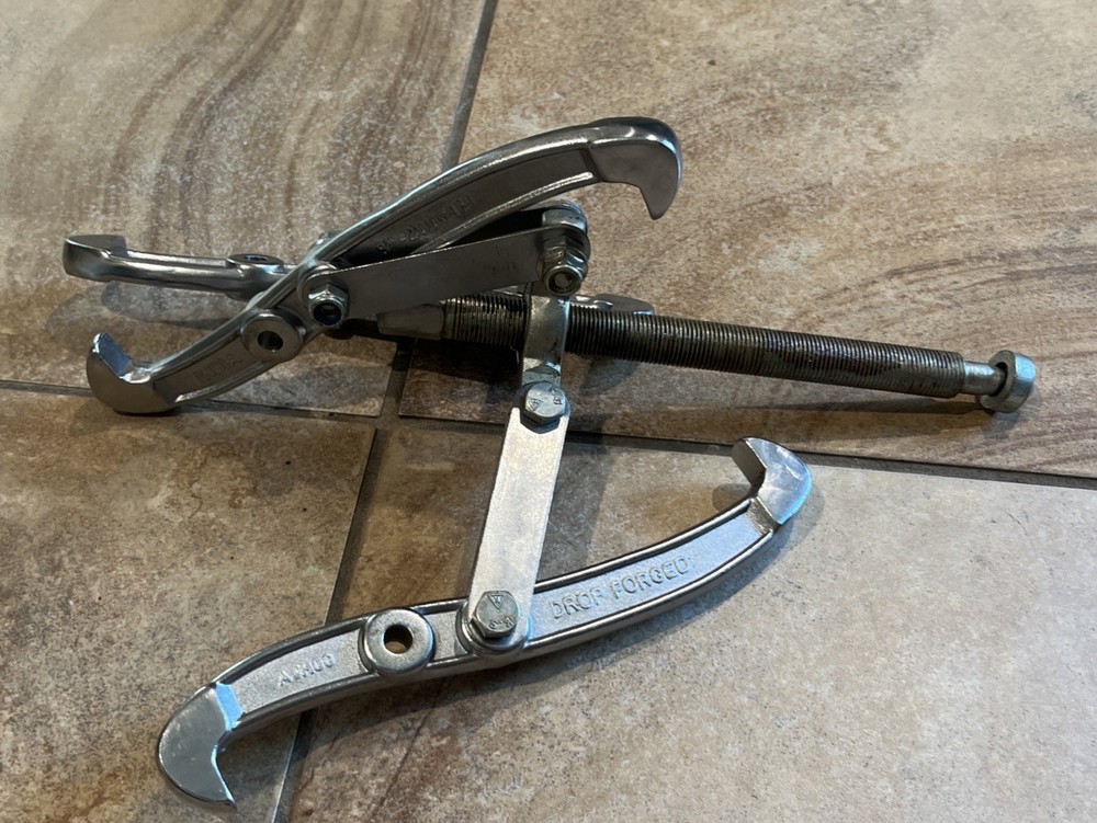 DROP FORGED 8” Pulley Puller *3 JAW /200mm *REVERSIBLE
