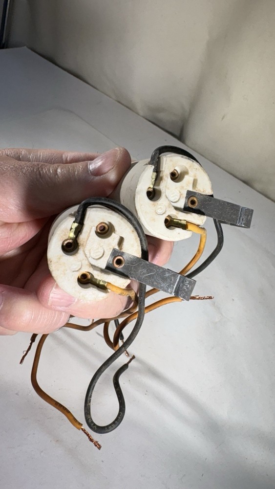 3 vintage porcelain sockets with mounting brackets S