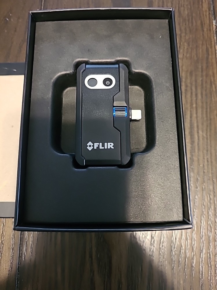 FLIR ONE PRO IOS LIGHTNING THERMAL IMAGING CAMERA ATTACHMENT