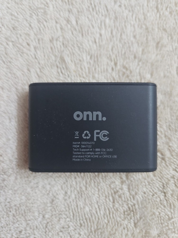Onn SD, microSD & CompactFlash Card Reader (100014070)