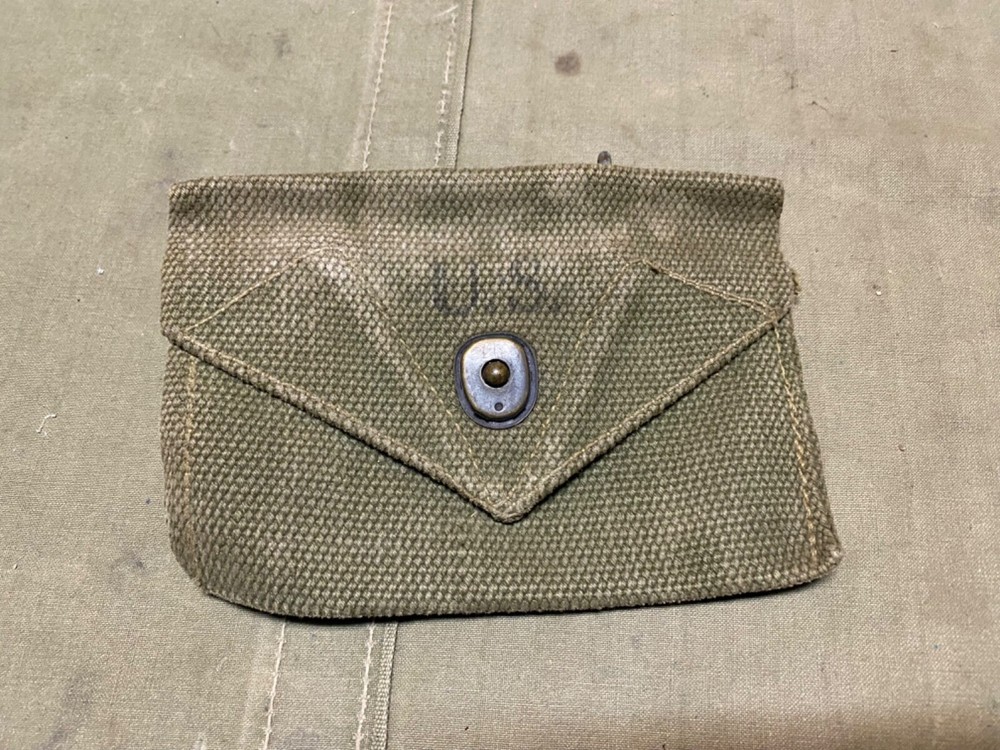 ORIGINAL WWII US ARMY INFANTRY M1942 FIRST AID CARLISLE BANDAGE CARRY BELT POUCH