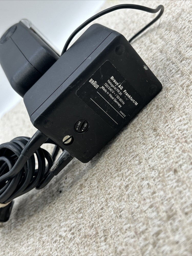 Braun 2000 Flash Unit Flash with Center Contact