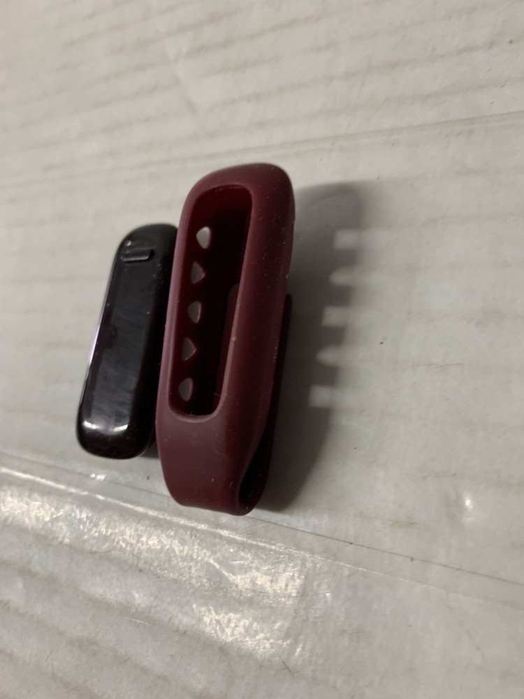 Fitbit One Wireless Activity Sleep Tracker FB103 Purple (No Charger *Untested)