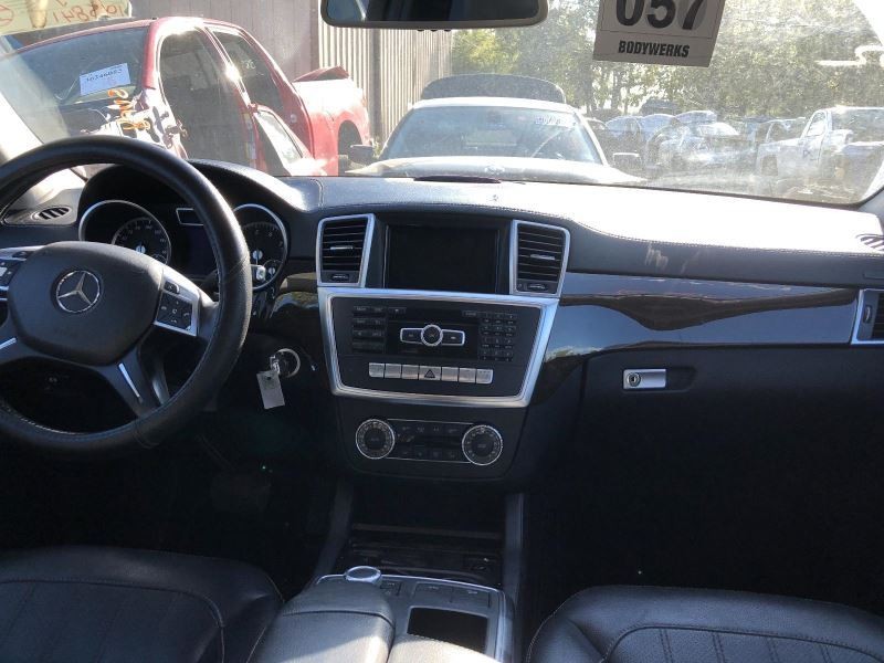 2014 2015 MERCEDES BENZ CLA250 Blind Spot Radar Object Distance Sensor 9127