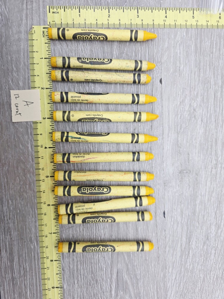 12 Count Crayola Crayons Yellow Dandelion