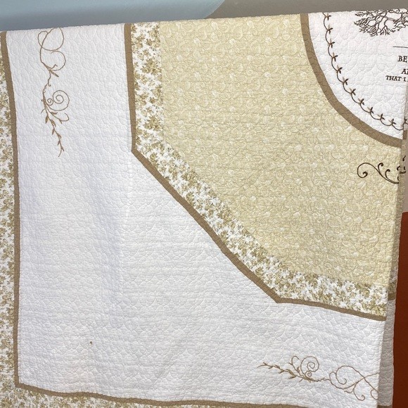 Vintage Patchwork quilt 43x43” machine embroidered cream beige white full/queen