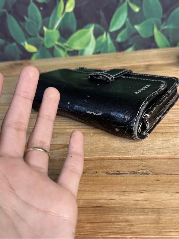 Inventec Besta Mini Invincible CD-859 Black Rechargeable Computer Dictionary