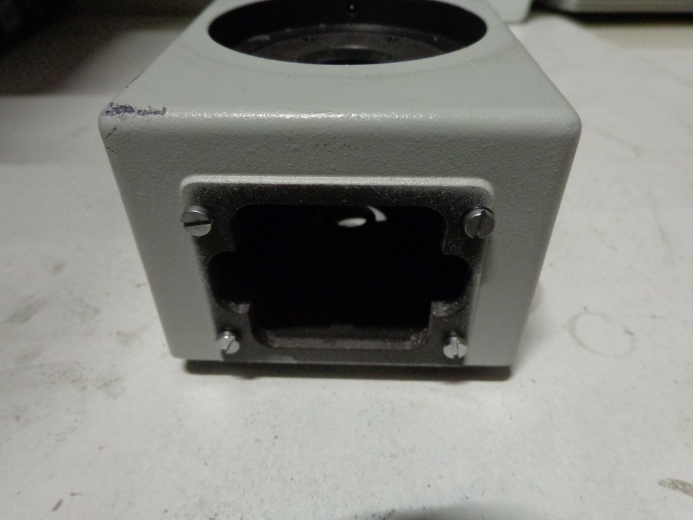 WENTWORTH Model MP-0900 LEITZ 563 345 BASE BLOCK MICROSCOPE VERTICAL ILLUMINATOR