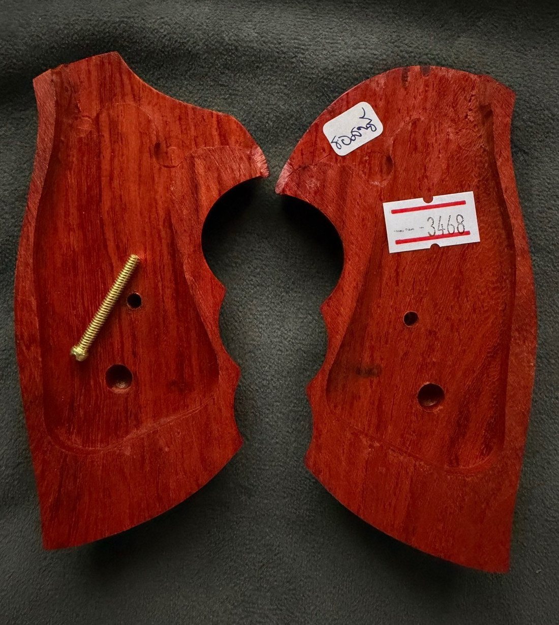 Rossi fit both Round / Square butt grips 67 68 69 71 351 511 515 518 720 971 972