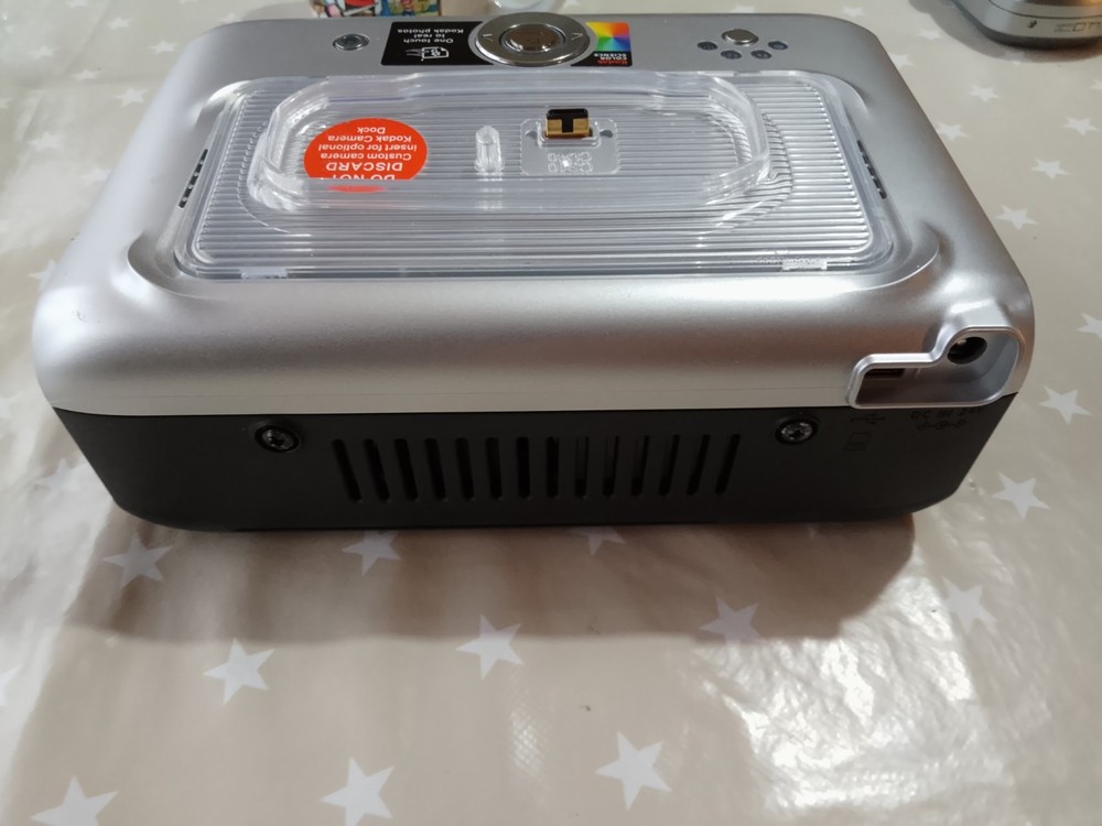 Kodak EasyShare C310 4.0MP Camera &Kodak EasyShare Printer Dock and Accessories