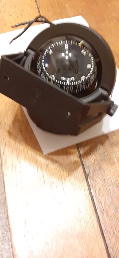 Ritchie B-81 Voyager Bracket Mount Compass Serial#c210595580