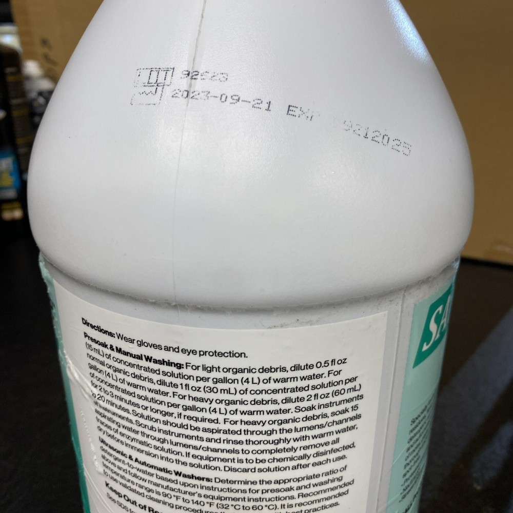Crosstex SANI ProZyme Enzymatic Detergent Cleaning Solution 1 Gallon
