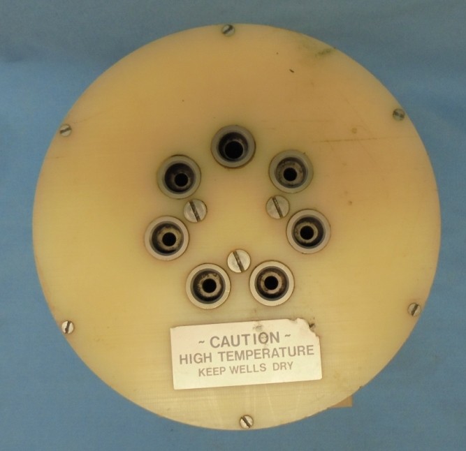 KAYE INSTRUMENTS TEMPERATURE BATH, HTR-300A CALIBRATION BLOCK, 300 DEG. CELSIUS