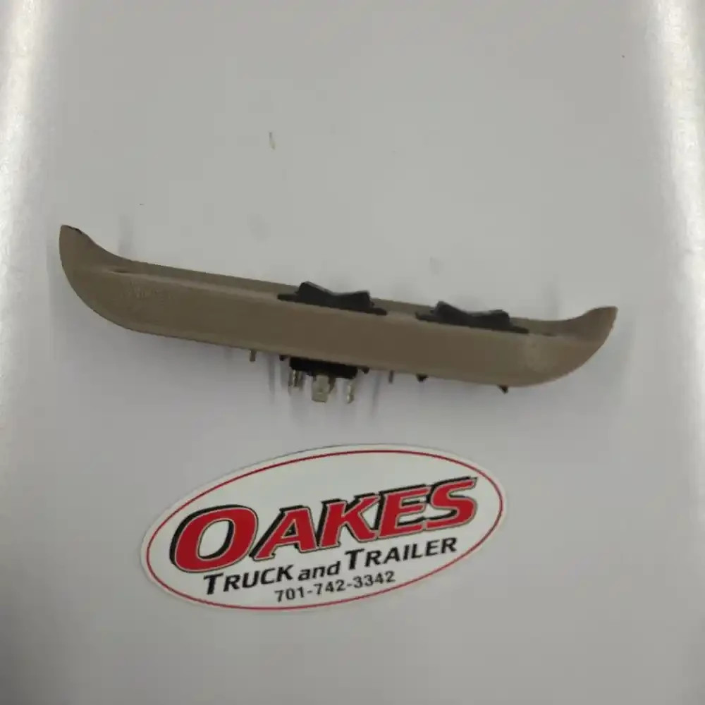 2007 International 9200i Door Panel Controls