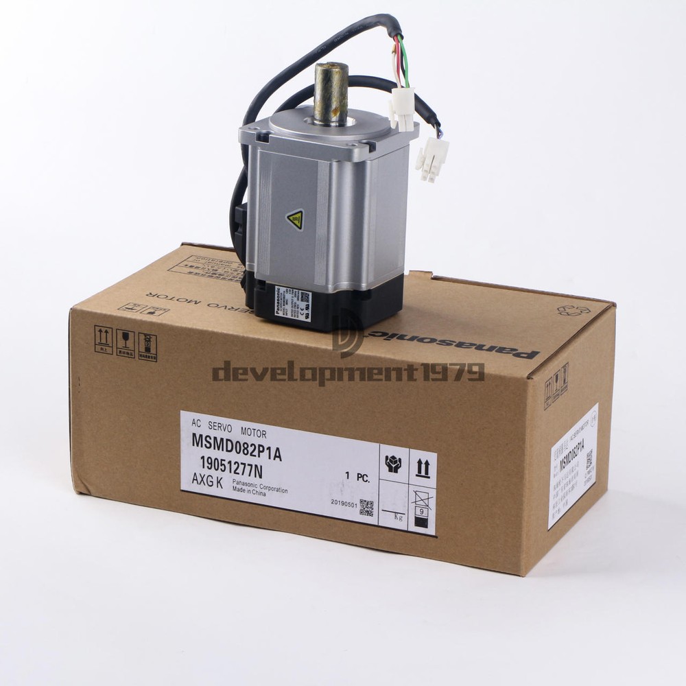 1PC NEW PANASONIC Servo Motor MSMD082P1A
