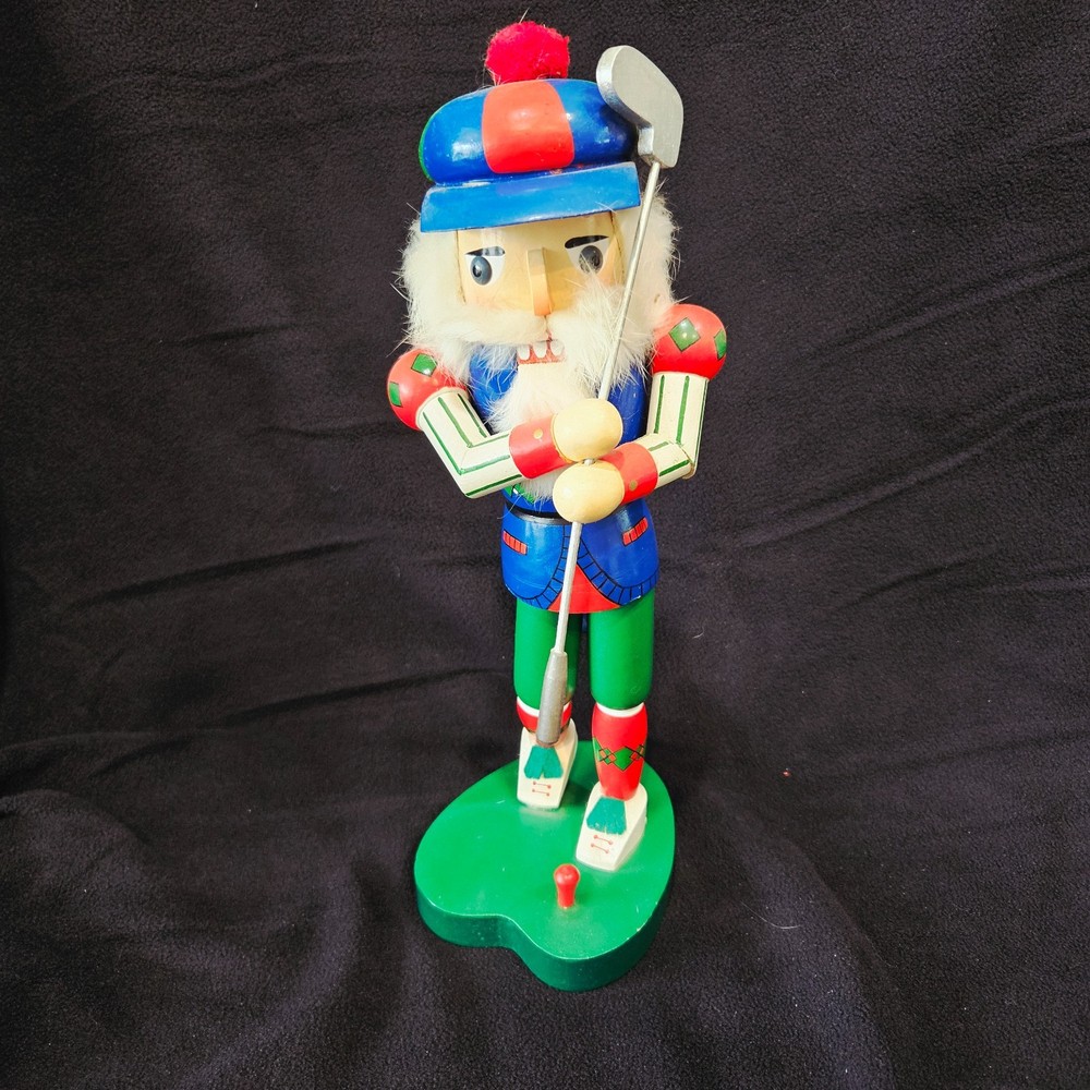 Nutcracker Village Wooden Nutcracker Golfer 1997