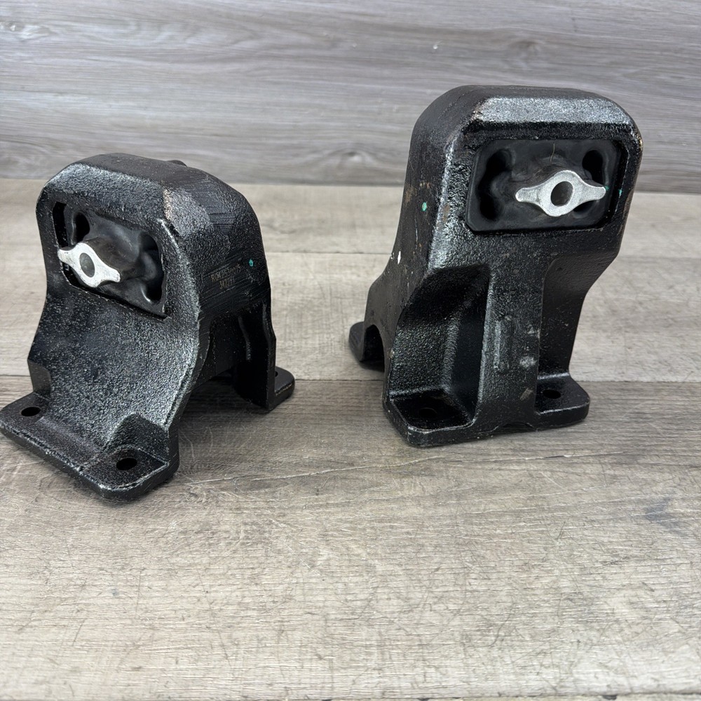 2PCS Front Left and Right Engine Motor Mount Set Compatible with Dodge Ram