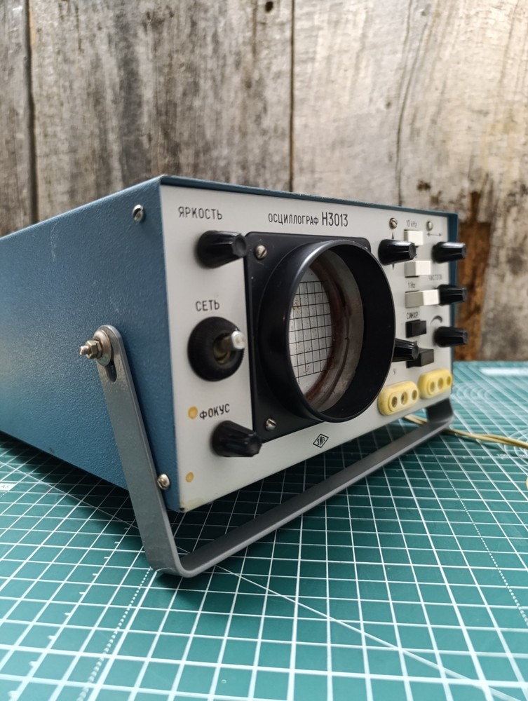 Vintage Soviet OSCILLOGRAPH H3013 WORKING.