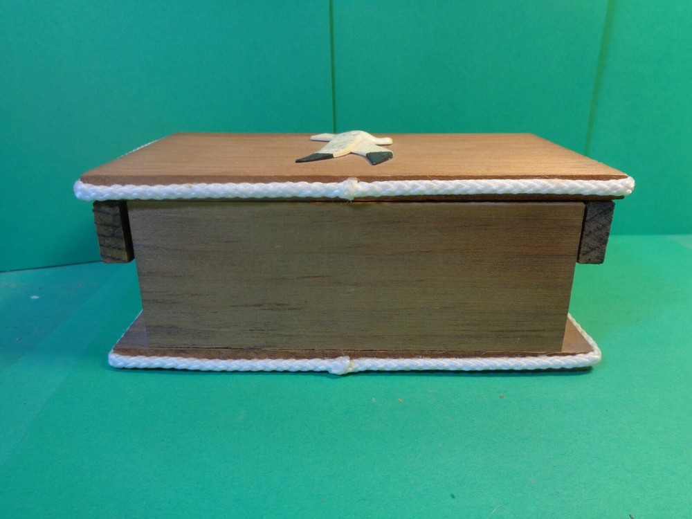Flying Seagull Wooden Trinket Box, Nautical Pattern (Used/EUC)