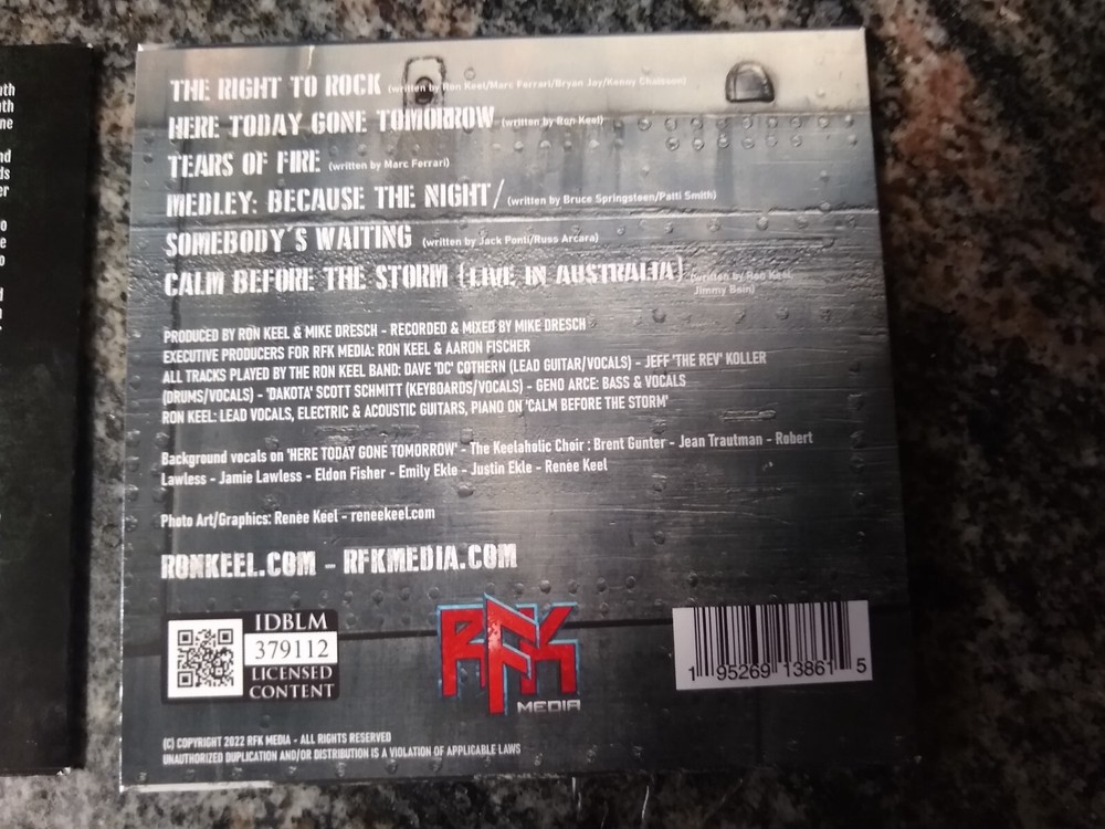 Signed Ron Keel CDS When This Is Over and Keeled