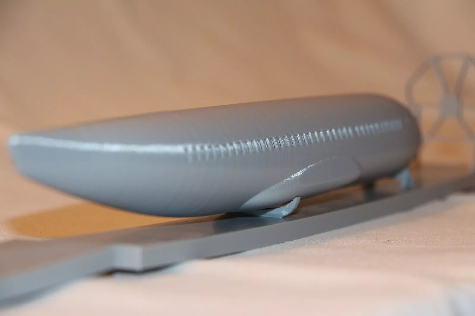 HO Scale Boeing 737 Fuselage and Cargo 11" or 15.25"