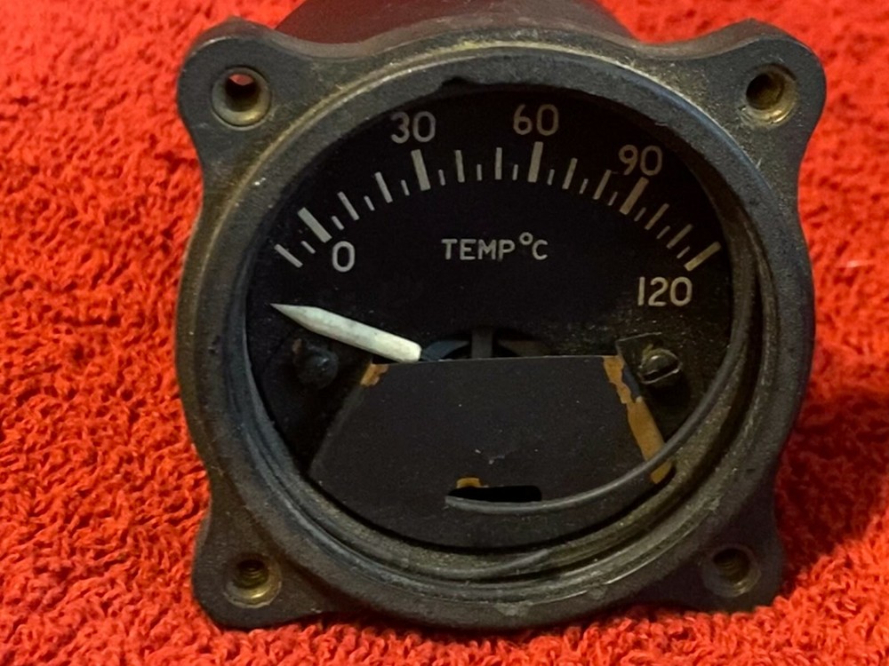THOMAS A EDISON 2 1/4" TEMPERATURE INDICATOR P/N P109-C125A CORE