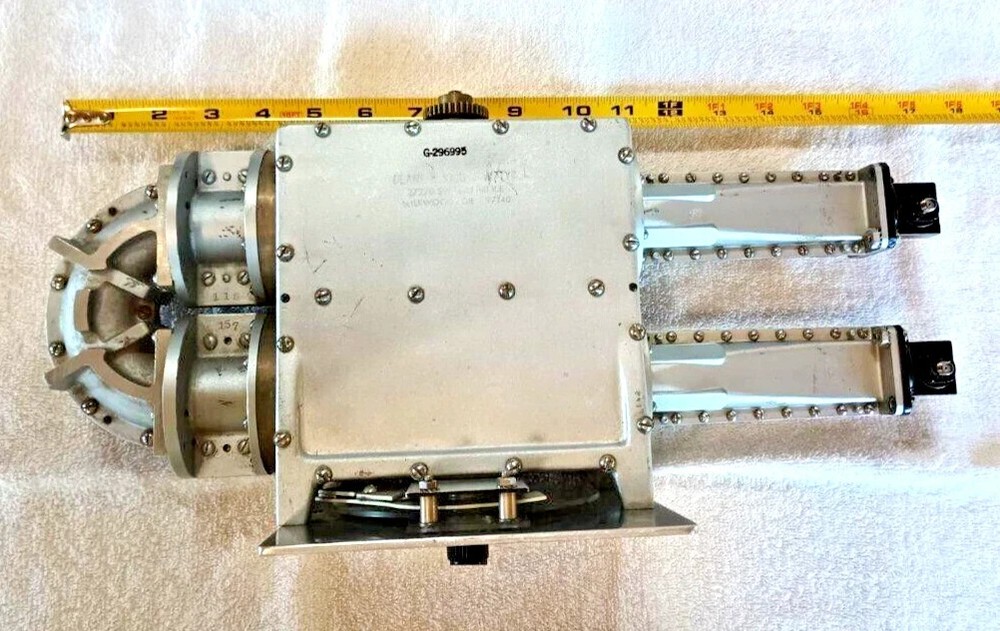 DYMEC INC. Precision Microwave Waveguide Attenuator Model DY5338 USED