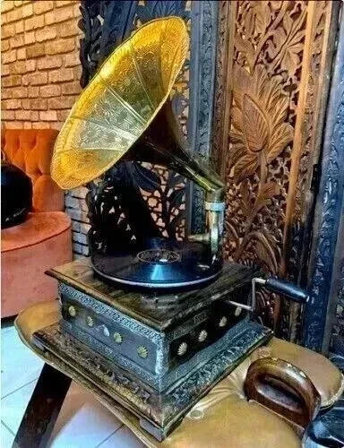 Vintage HMV Gramophone Fully Functional working Phonograph, win-up record player