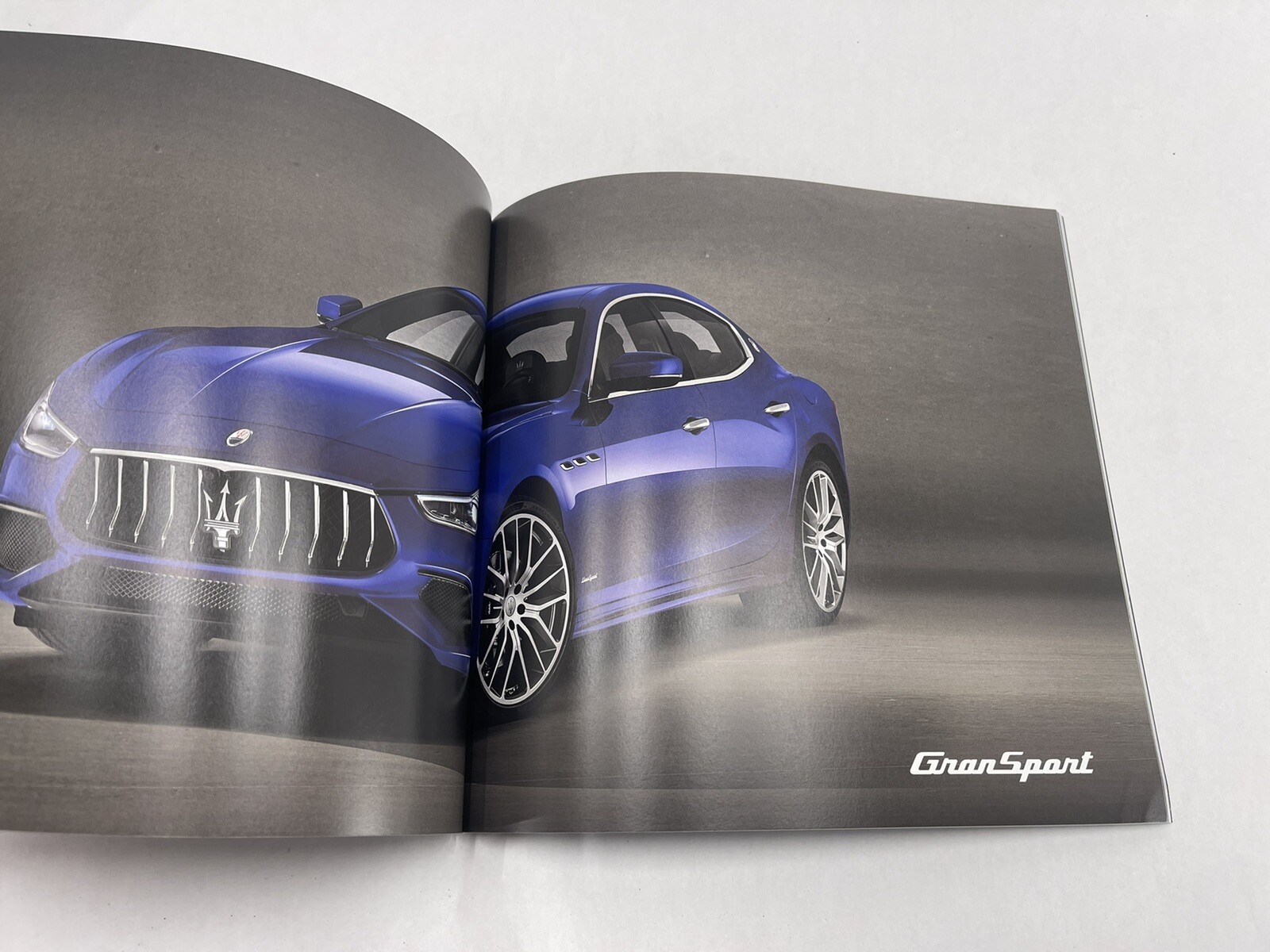 2019 Maserati Ghibli Dealer Book Brochure Overview NEW