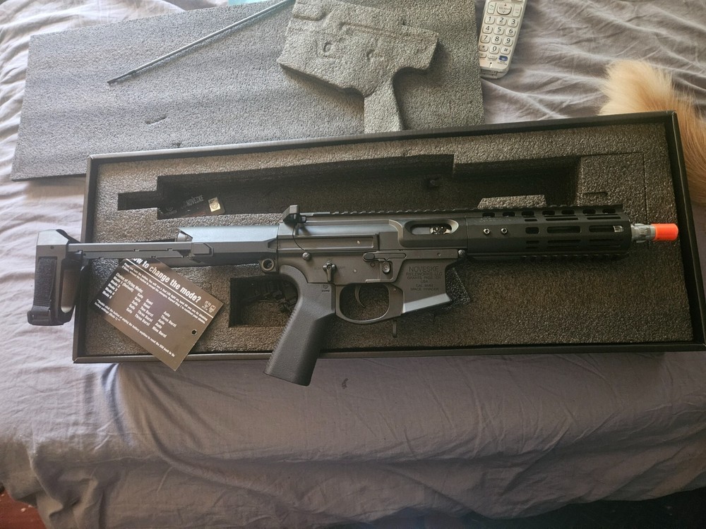 Noveske Space Invader, black, 8.5, slightly used
