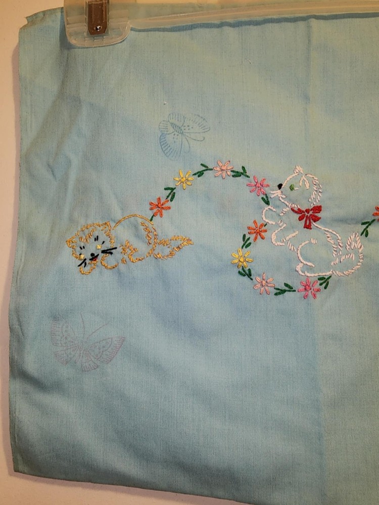 Small Needle Point Baby pillow Case Kitties PlayingNeedle point pattern is...