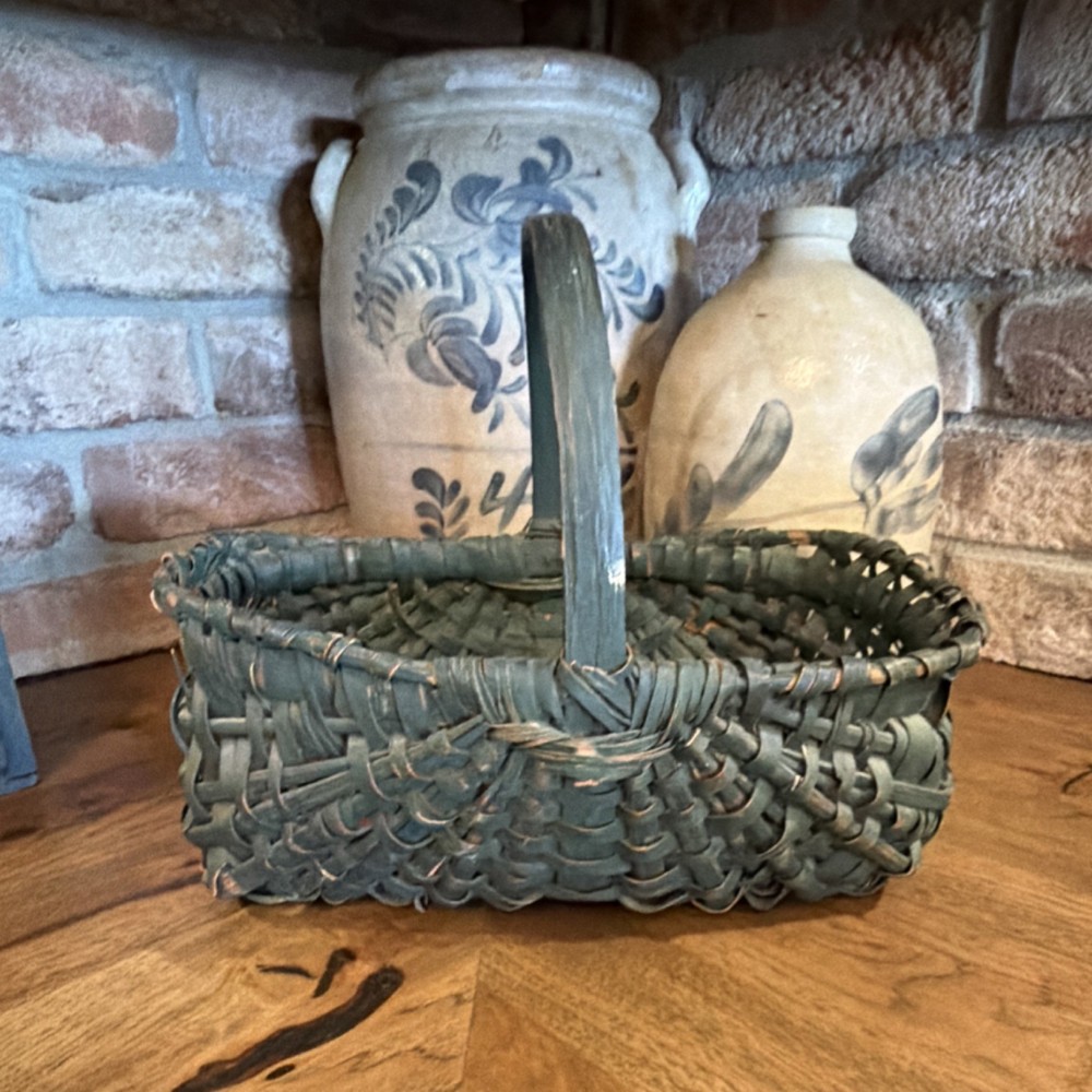 Antique/green Basket with Handle