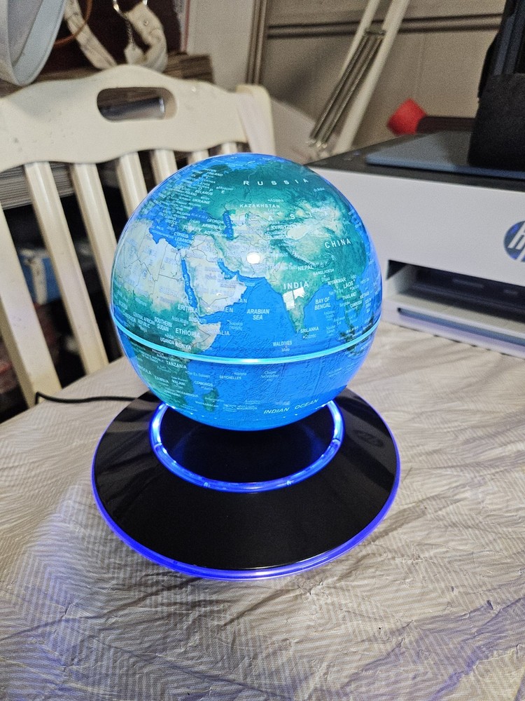 Magnetic Levitating Rotating Globe LED Light