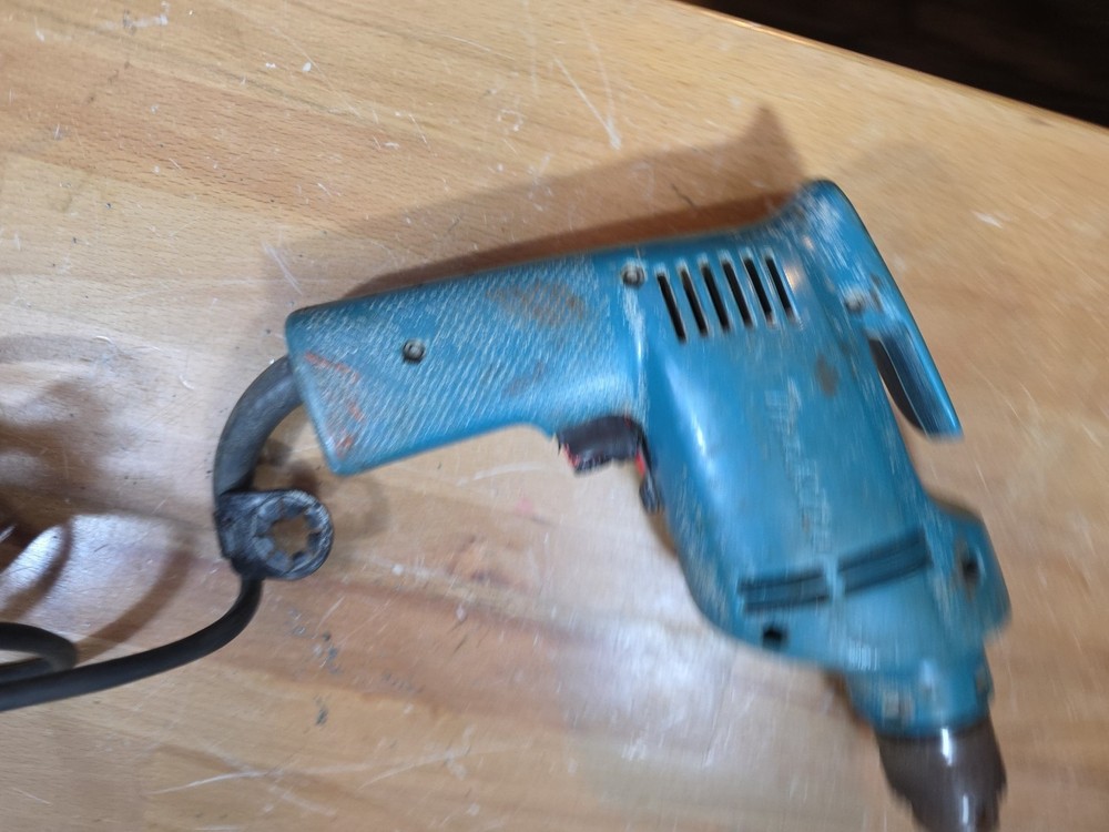 Makita Drill 10mm DP3720 Variable Speed Corded Drill