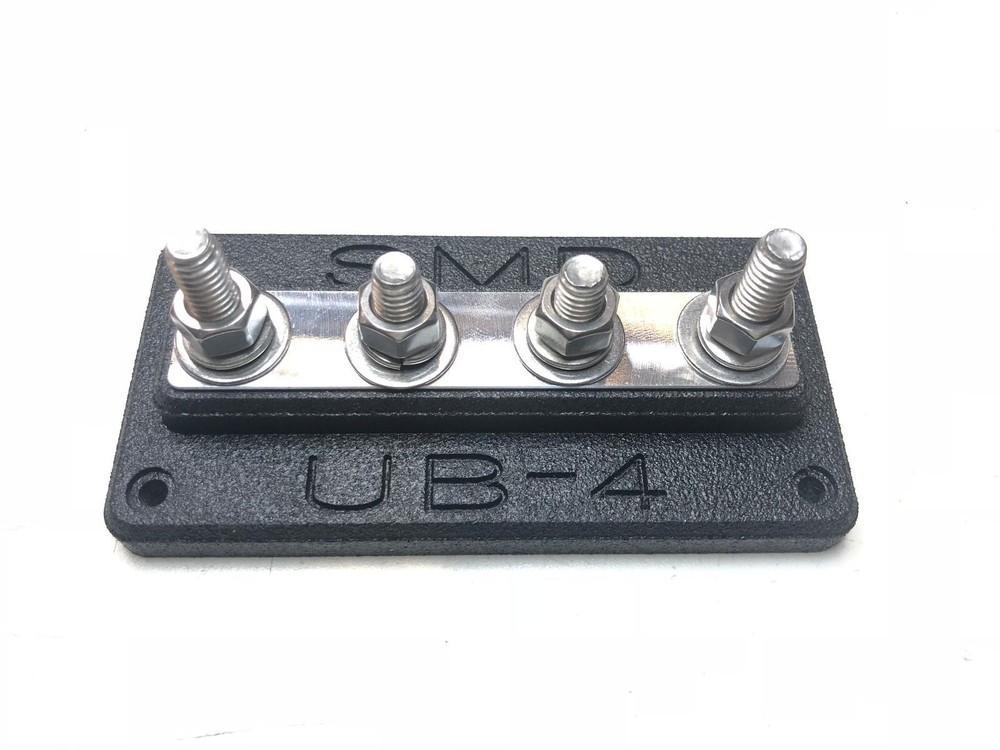 Steve Meade SMD UB-4 ( Universal Power/ Grounding Bar - 4 post ) Distro Block