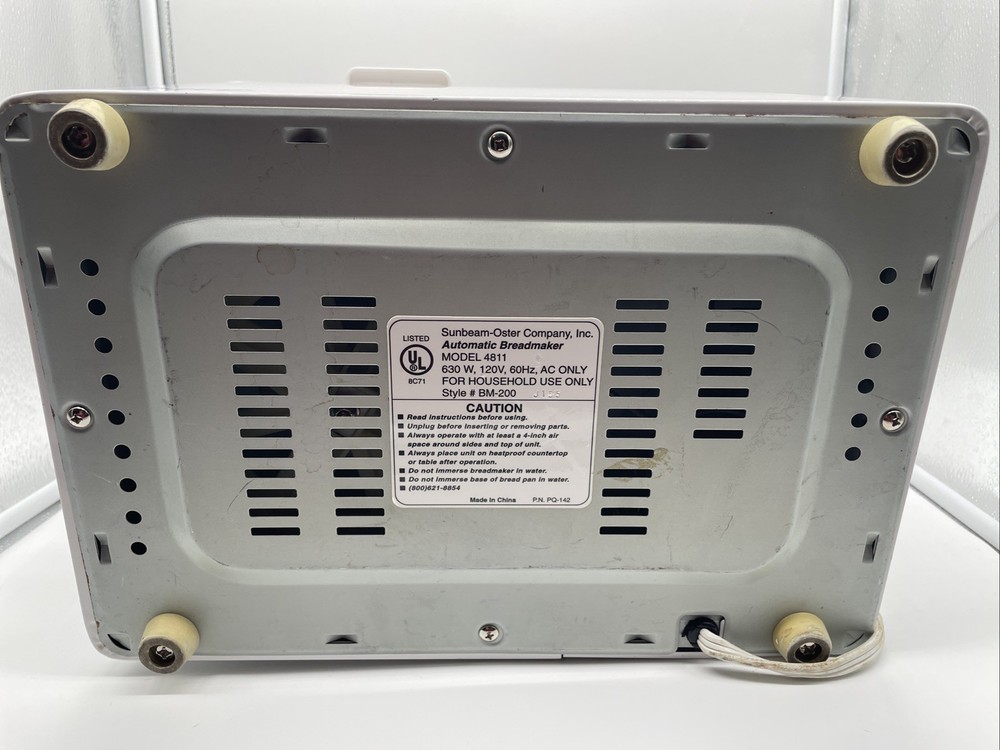 Oster Deluxe Bread And Dough Maker Model 4811 Counter Top Bread Maker Machine