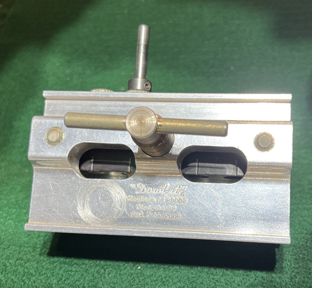 Dowl-It Model 2000 Self-Centering Dowel Drill Guide Doweling Jig + extras