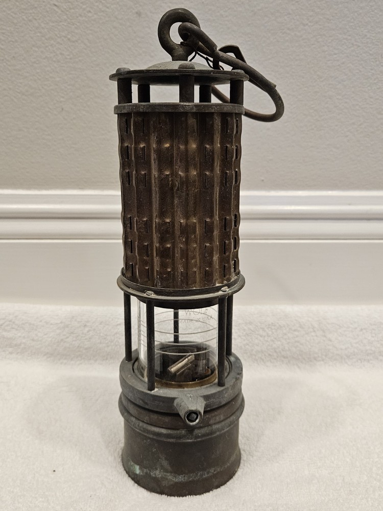 Wolf Safety Miners Lamp Lantern