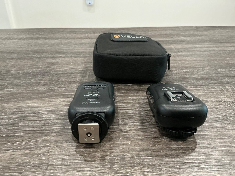 VELLO FREEWAVE LR WIRELESS FLASH TRIGGER/RECEIVER KIT NO BOX VELLO POUCH INCLUDE