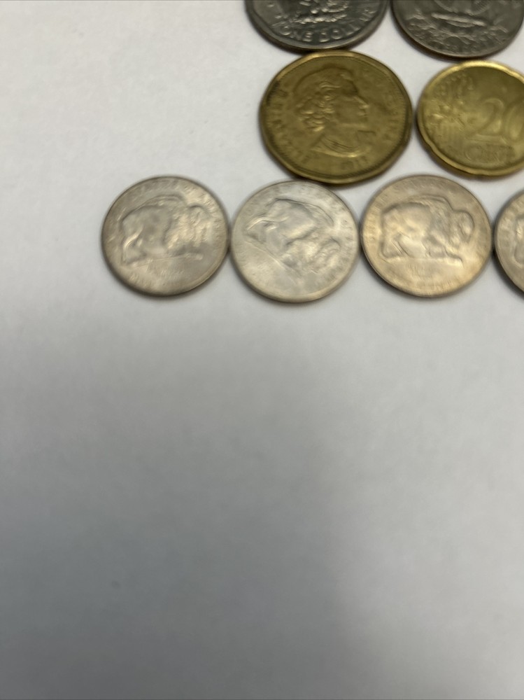 lote de monedas del mundo