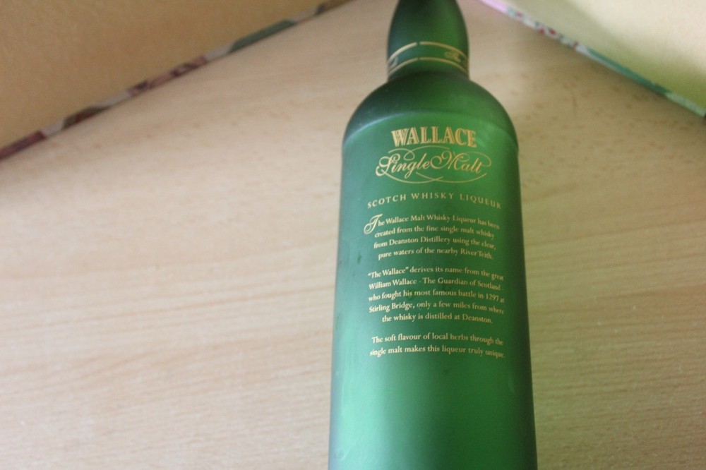 WALLACE WHISKY EMPTY BOTTLE - 70cle SIZE