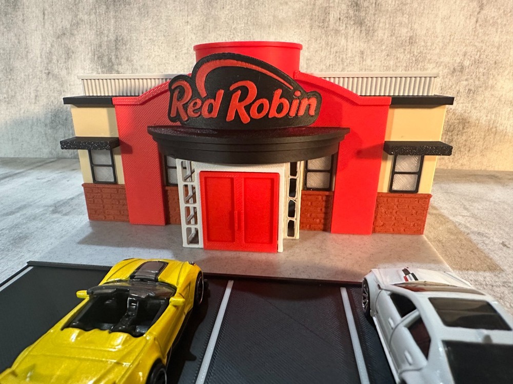Red Robin 1:64 Scale Diorama