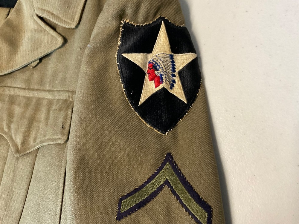 ww2 Eisenhower ( ike ) jacket 1943 , 2nd infantry division patch , rare ,38r
